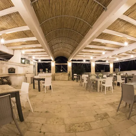 Blue And Blue Couette-café