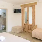 Blue And Blue Bed & Breakfast