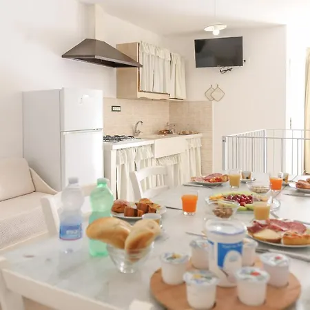 Blue And Blue Torre San Giovanni