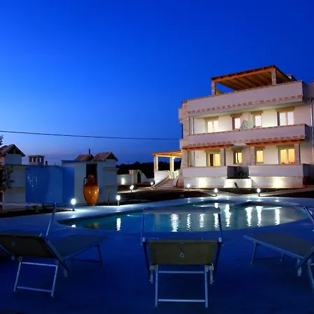 Bed & Breakfast Blue And Blue 4*