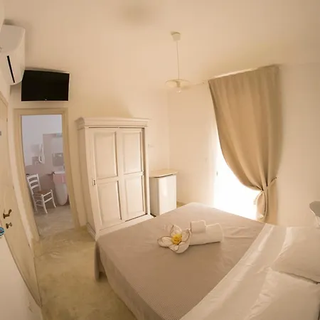 Blue And Blue Bed and breakfast Torre San Giovanni
